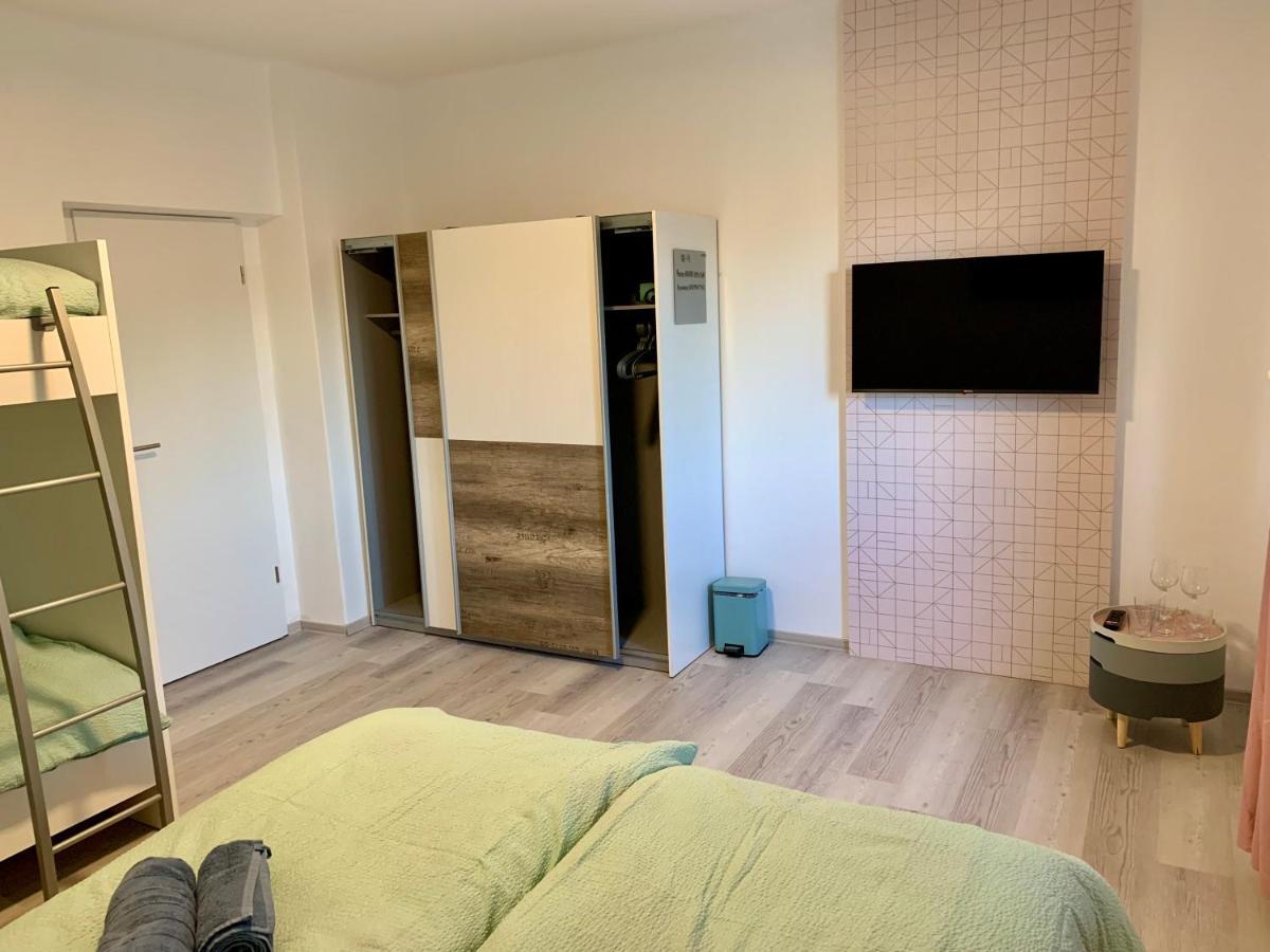 Rooms Optim Птуй Екстер'єр фото