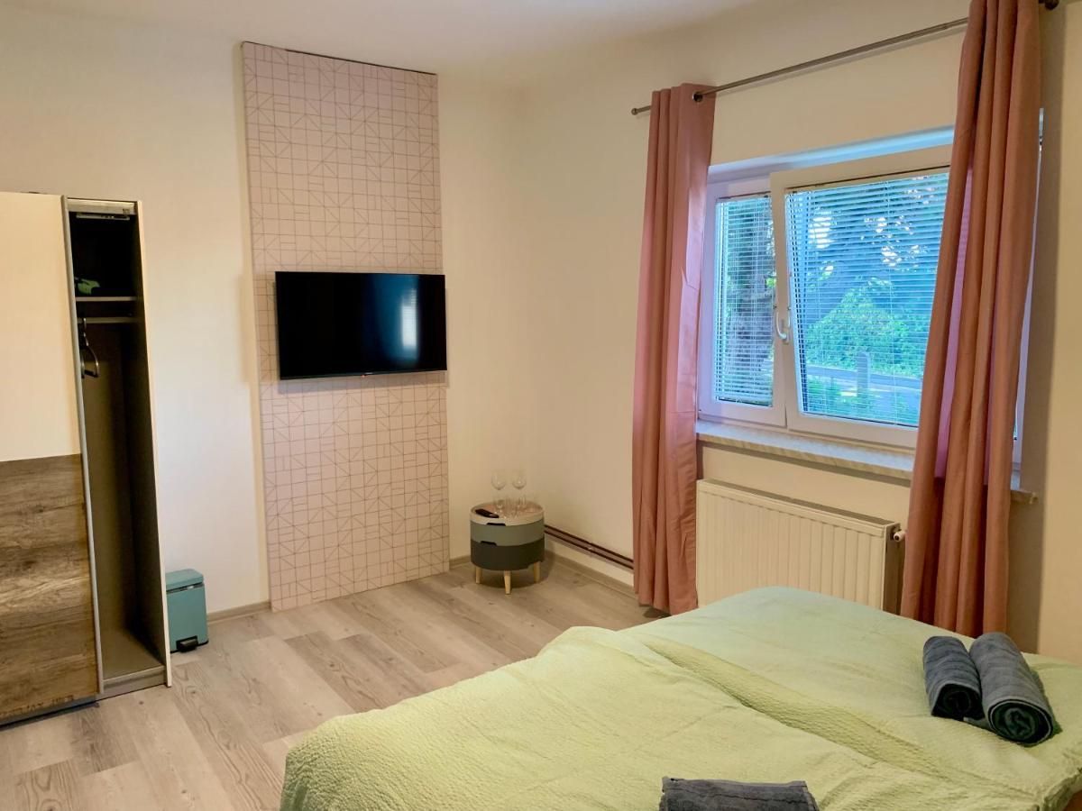 Rooms Optim Птуй Екстер'єр фото
