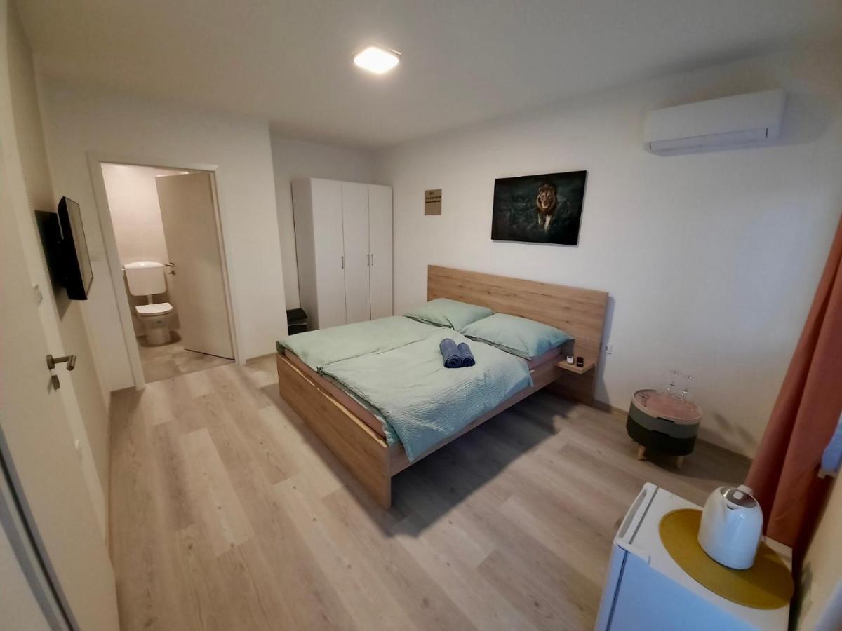 Rooms Optim Птуй Екстер'єр фото