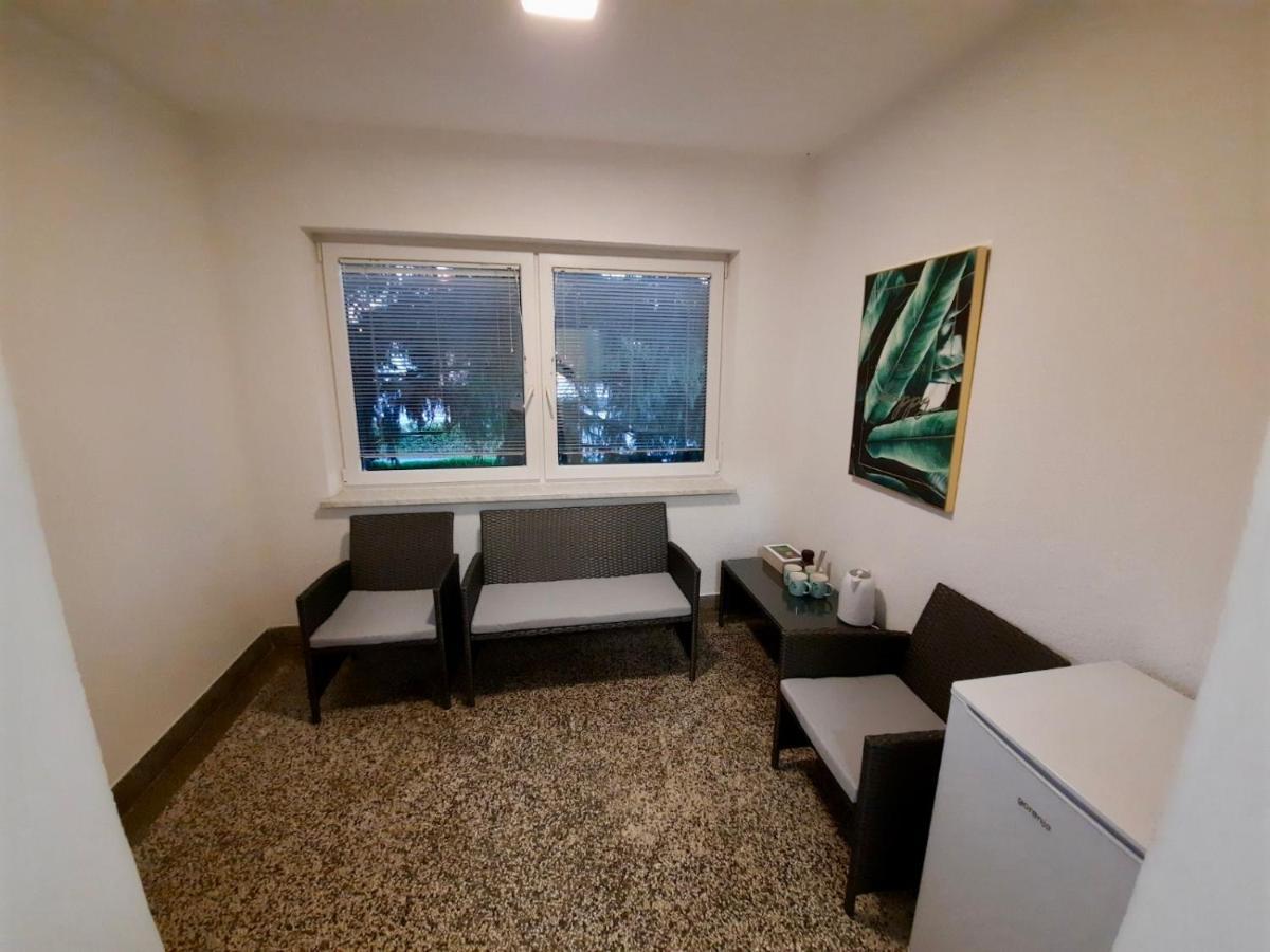 Rooms Optim Птуй Екстер'єр фото