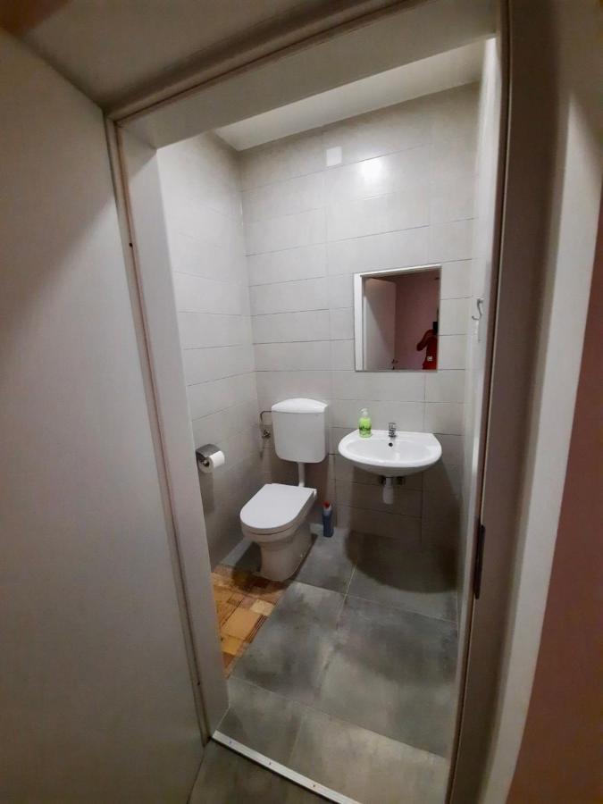 Rooms Optim Птуй Екстер'єр фото