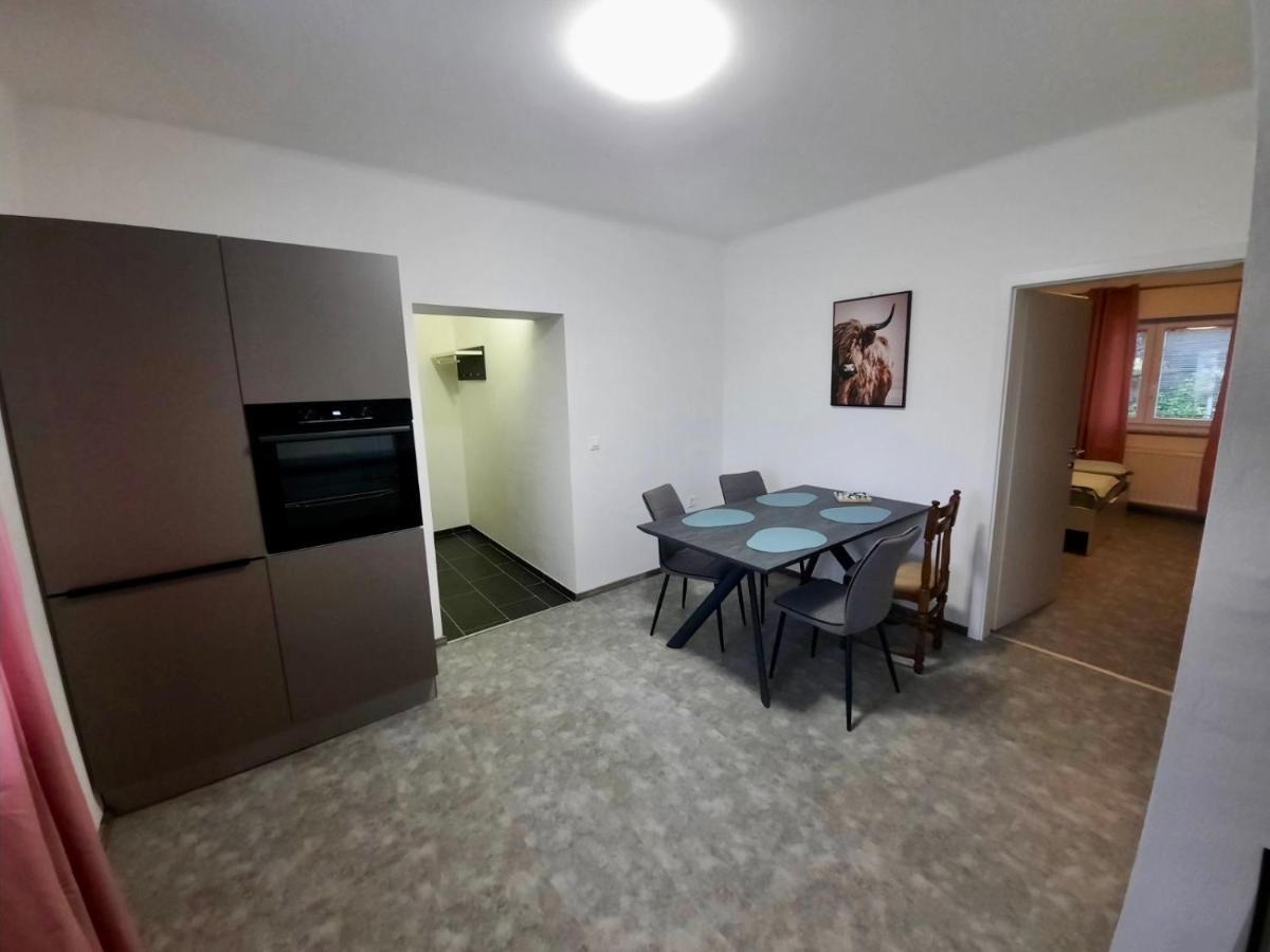 Rooms Optim Птуй Екстер'єр фото